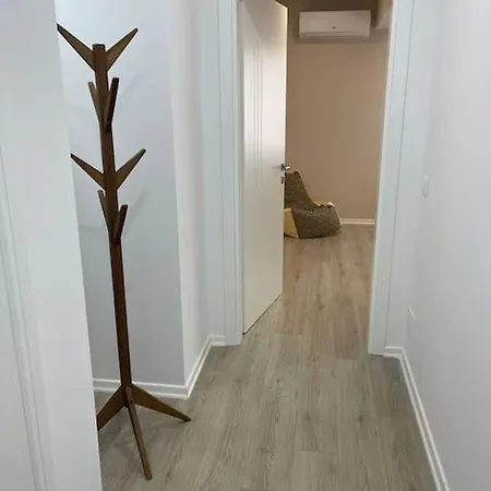 Apartment Melody In
