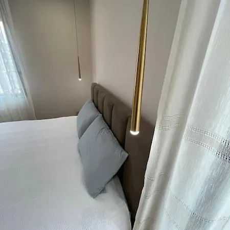 Apartment Melody In