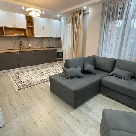 Melody In Korçë Korce